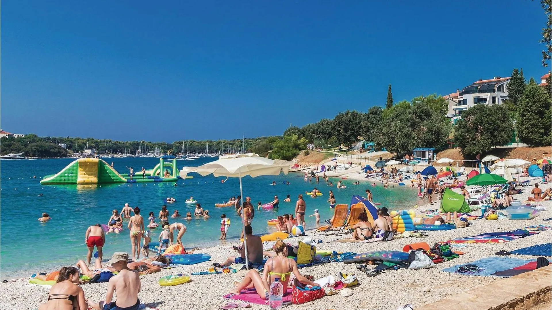 2 Bedroom Stunning Apartment In Pula